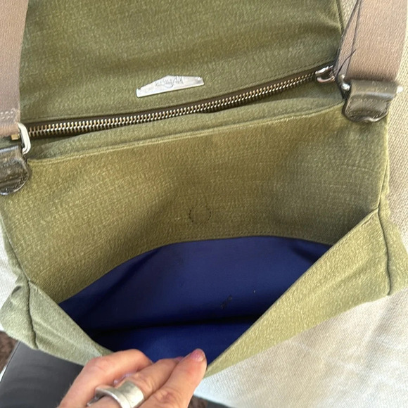 Kipling moss green with colbalt blue lining crossbody bag - Picture 3 of 16